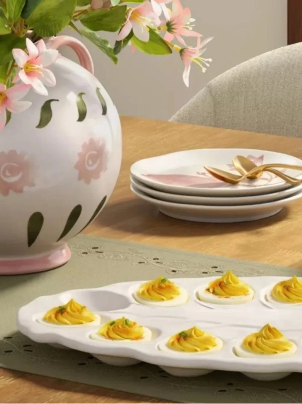 THRESHOLD NWT Stoneware Radicchio Egg Plate White